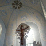 Pohled do klenby presbytáře po restaurování maleb